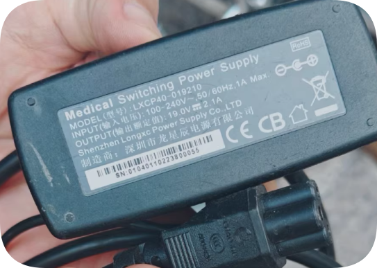 *Brand NEW*LXCP40-019210 19.0V 2.1A Round Port AC DC Adapter for Longxingchen Power Supply